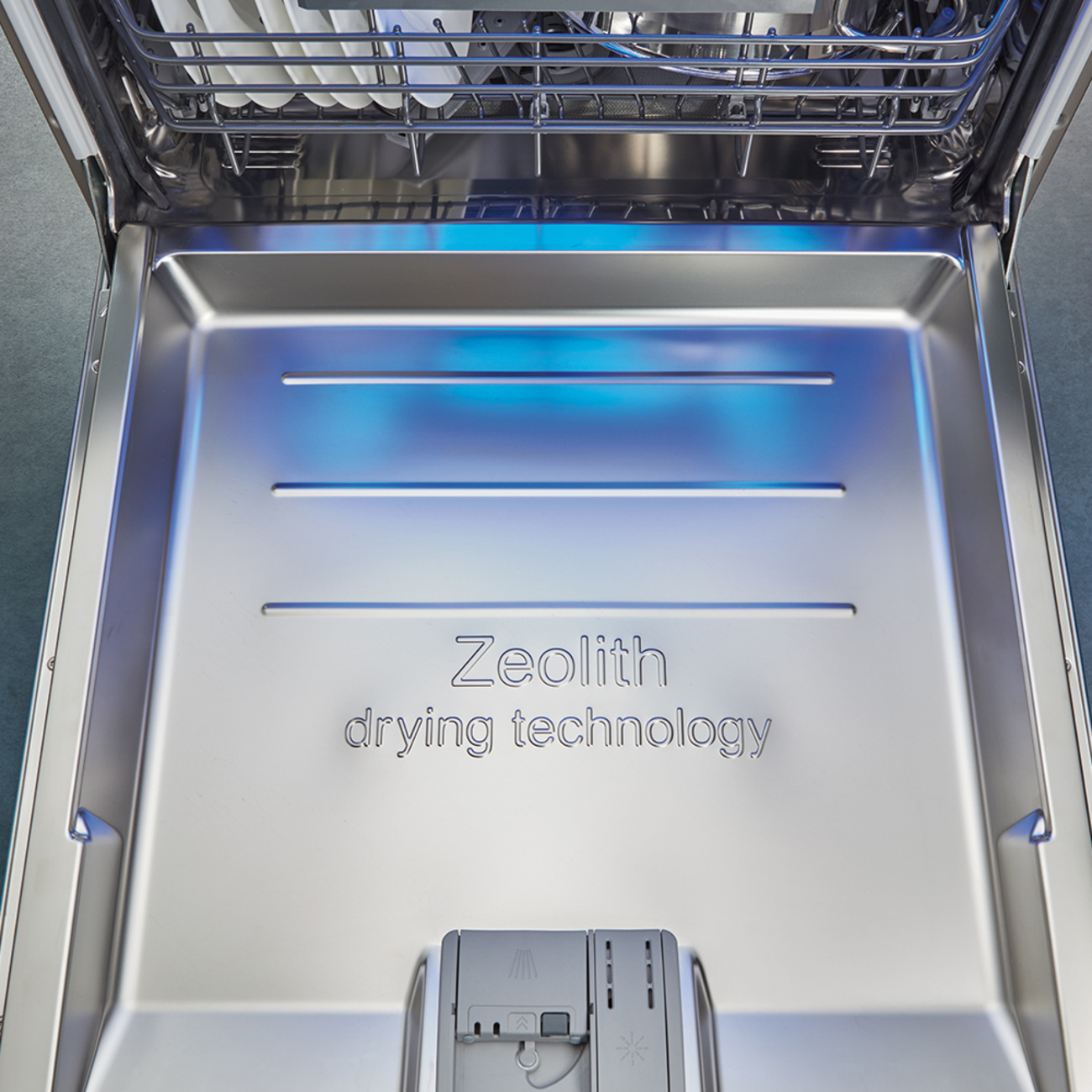 Zeolith Trocknen – Für glänzende Spülergebnisse bei Elektro Tischler Reinhard in Oberschneiding