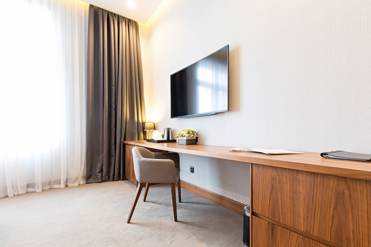 Hotel-TV bei Elektro Tischler Reinhard in Oberschneiding